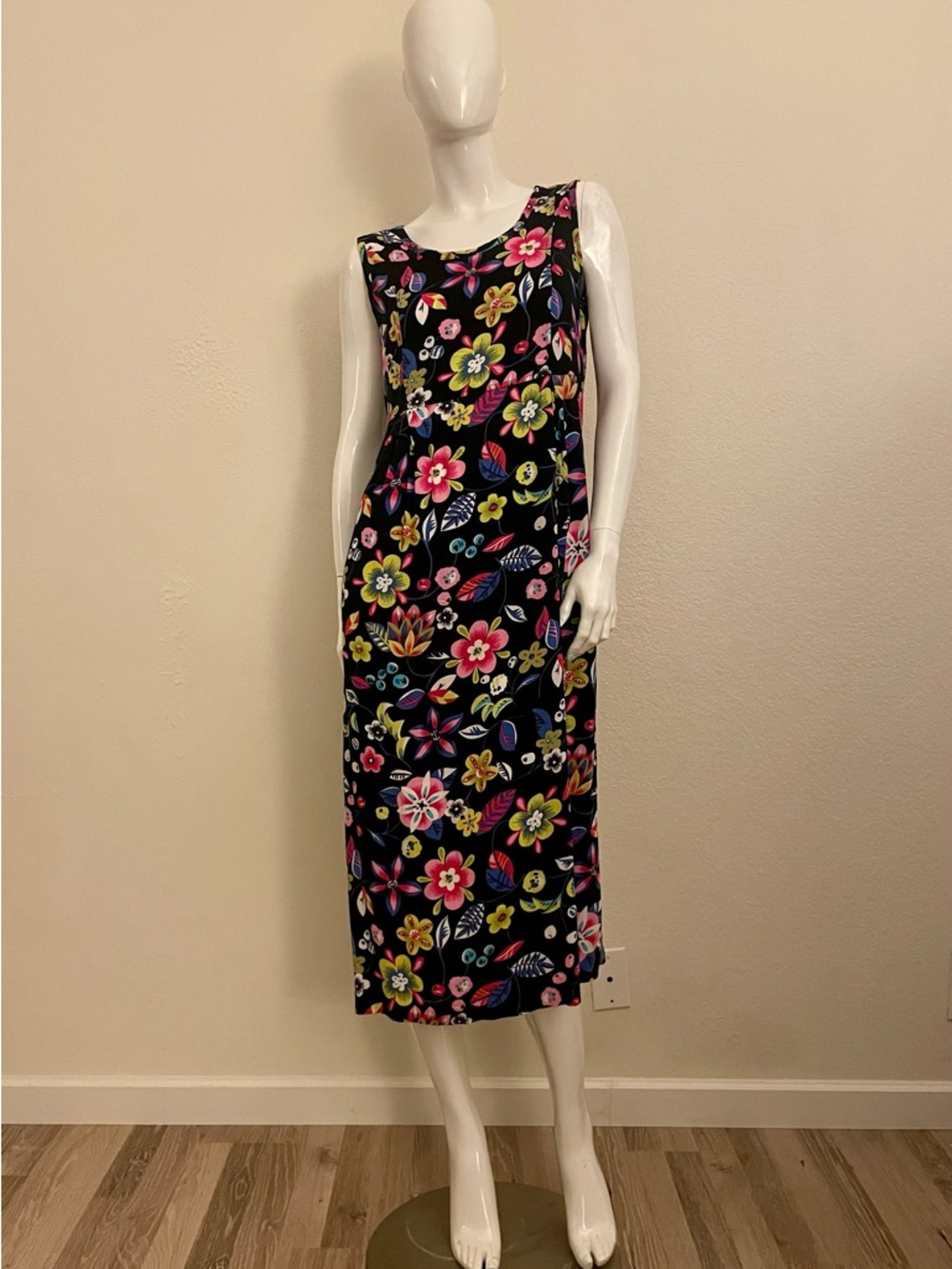 Dressing Clio Black 90s Midi Dress with Bright Floral Print